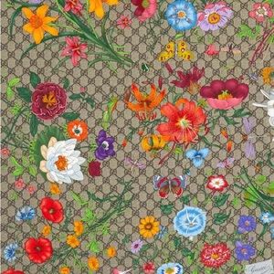 Gucci flora silk scarf